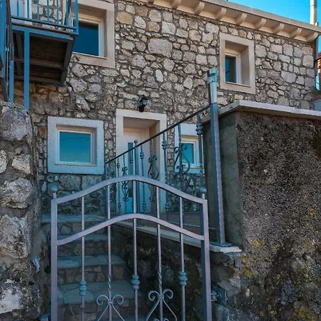 Kupari Hill Apartment *